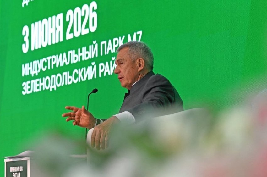 Минниханов — резидентам ЦУМа: «Вы уже получили замечание, шоурум организовали. Там должна быть реальная жизнь» - «Власть»