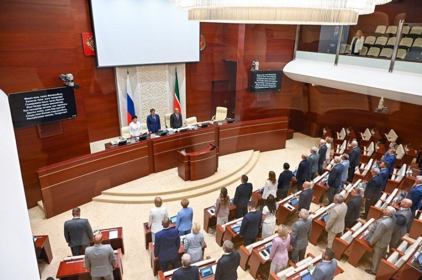 Дефицит бюджета в Татарстане растет, а коэффициент рождаемости — падает - «Власть»